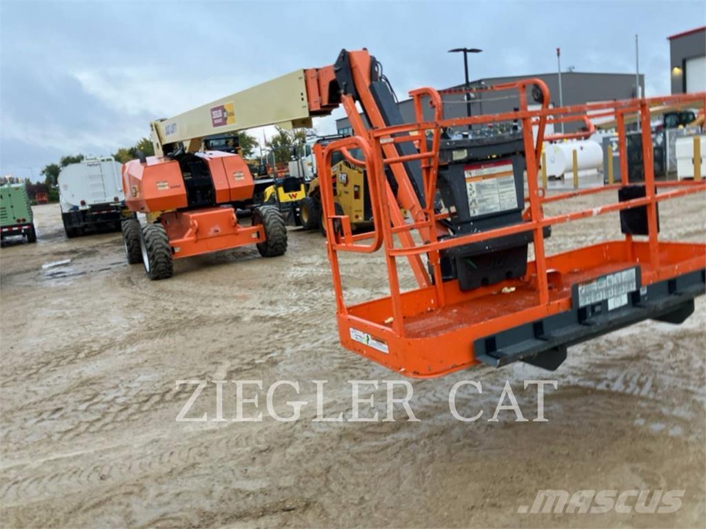 JLG 860SJ Колінчаті підйомники