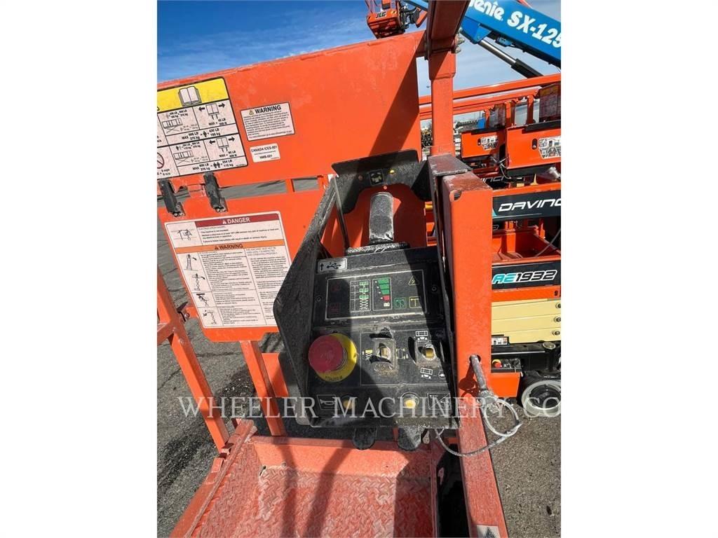 JLG AE1932 Підйомники-ножиці