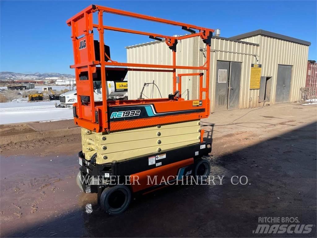 JLG AE1932 Підйомники-ножиці