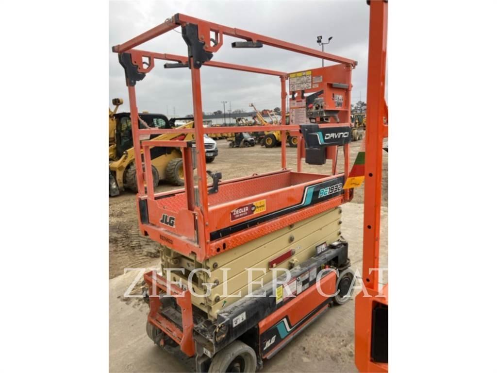 JLG AE1932 Підйомники-ножиці
