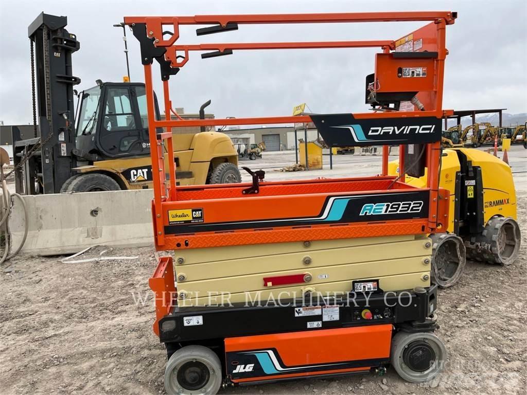 JLG AE1932 Підйомники-ножиці