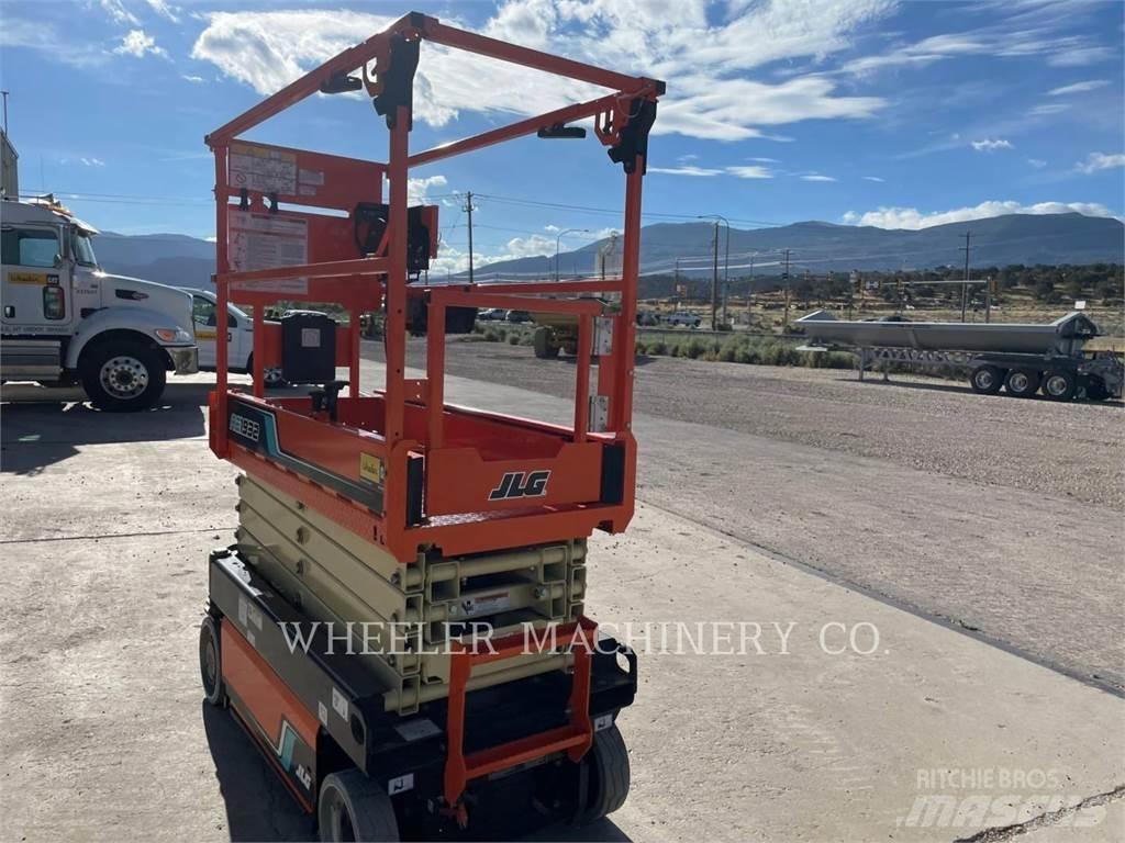JLG AE1932 Підйомники-ножиці