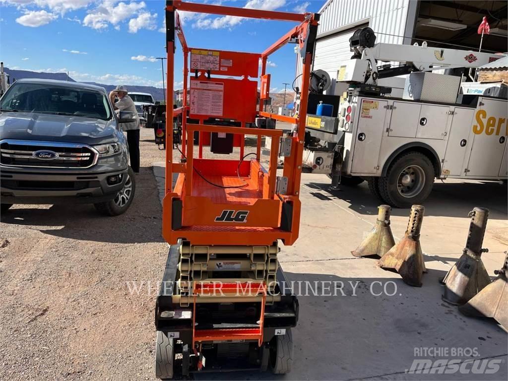 JLG AE1932 Підйомники-ножиці