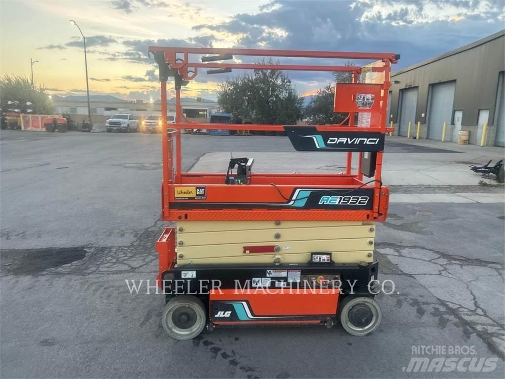 JLG AE1932 Підйомники-ножиці