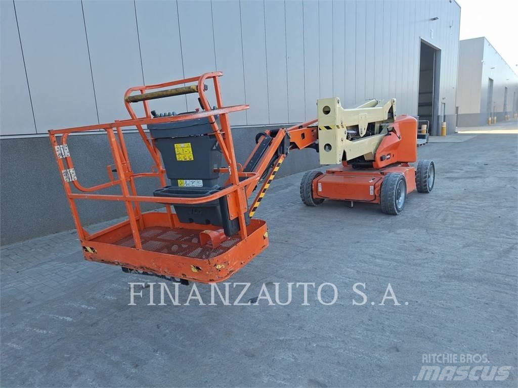 JLG BLANCO Телескопічні навантажувачі