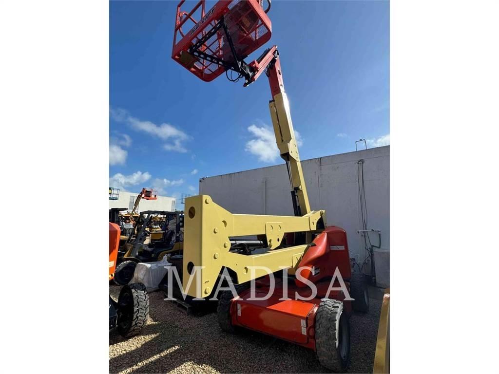 JLG E450AJ Колінчаті підйомники