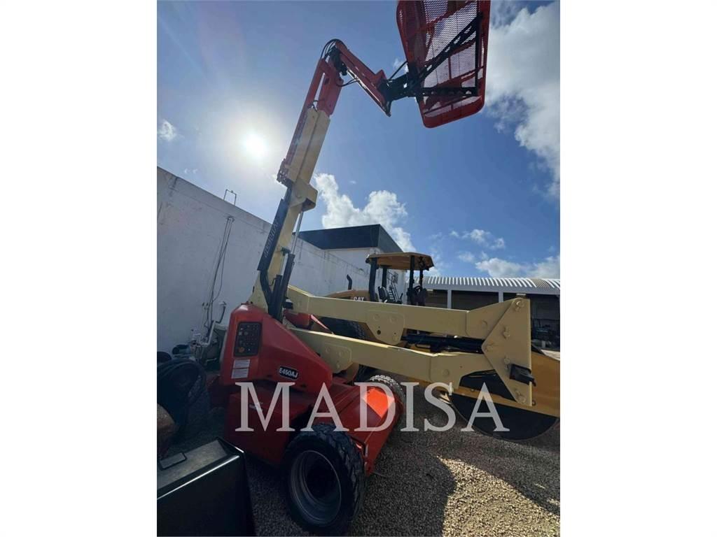JLG E450AJ Колінчаті підйомники