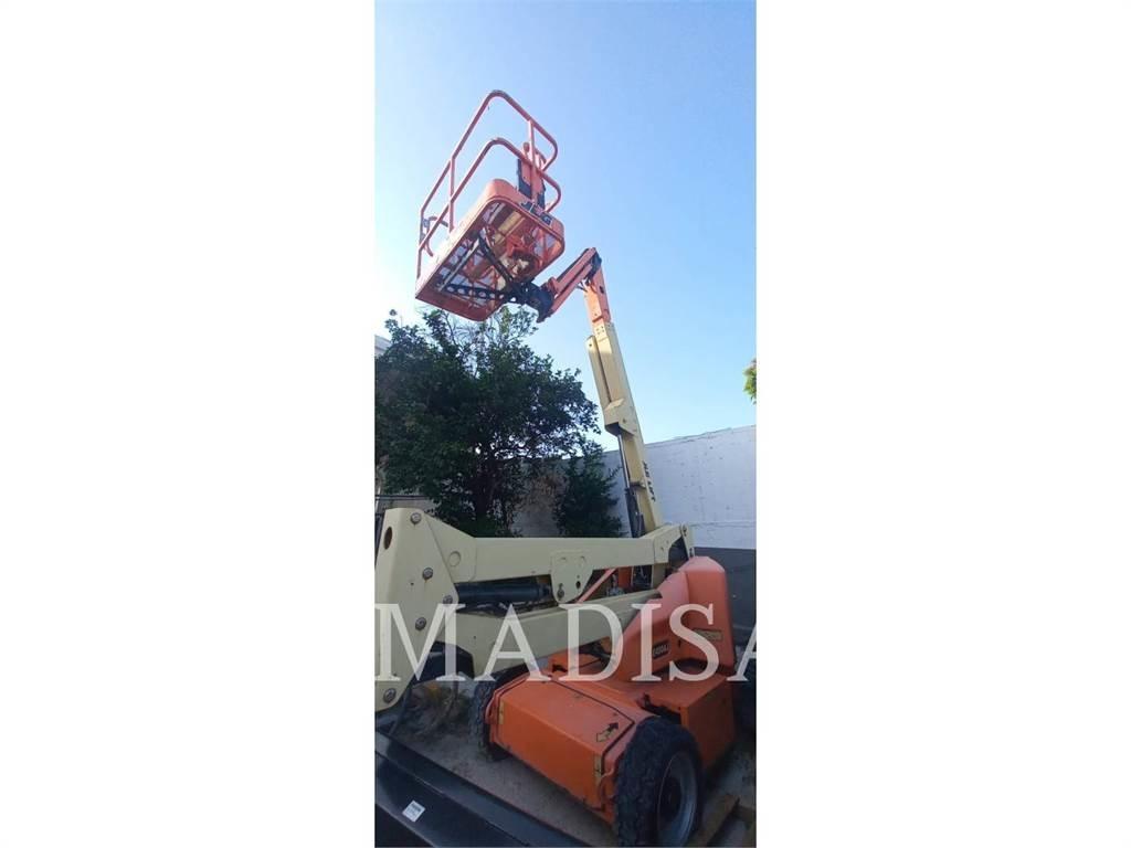 JLG E450AJ Колінчаті підйомники