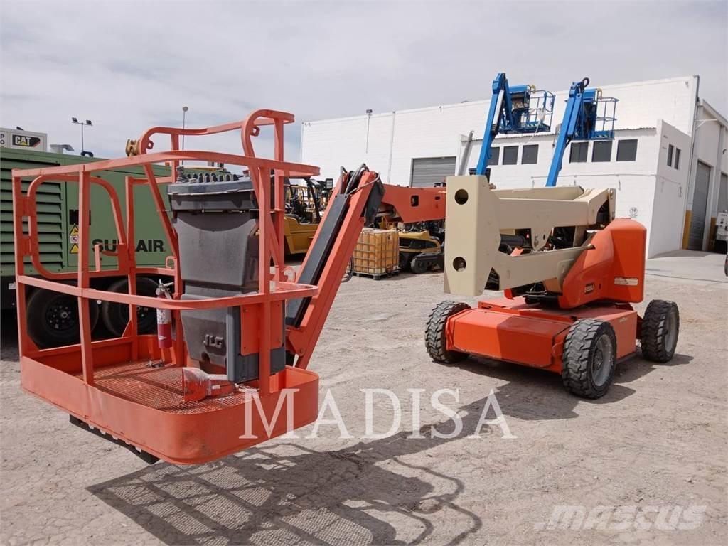 JLG E450AJ Колінчаті підйомники
