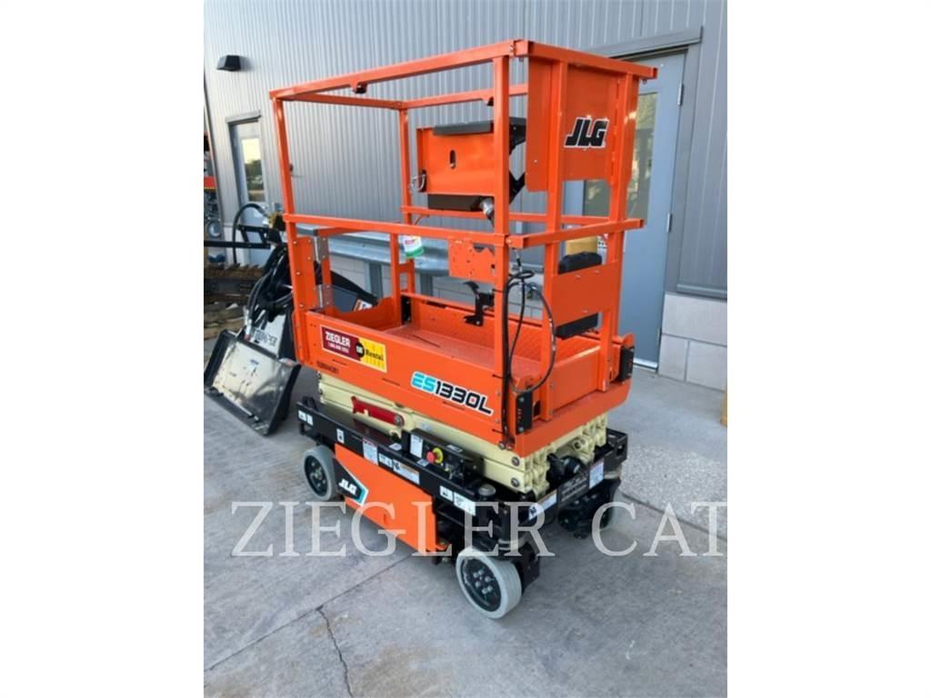 JLG ES1330L Підйомники-ножиці