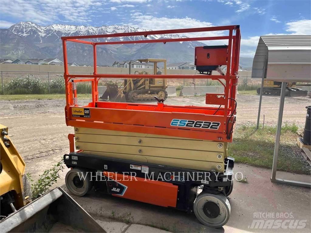 JLG ES2632 Підйомники-ножиці