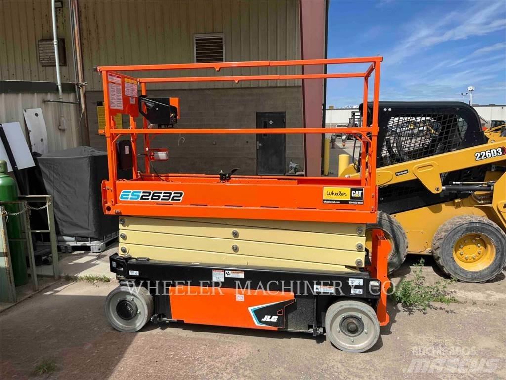 JLG ES2632 Підйомники-ножиці
