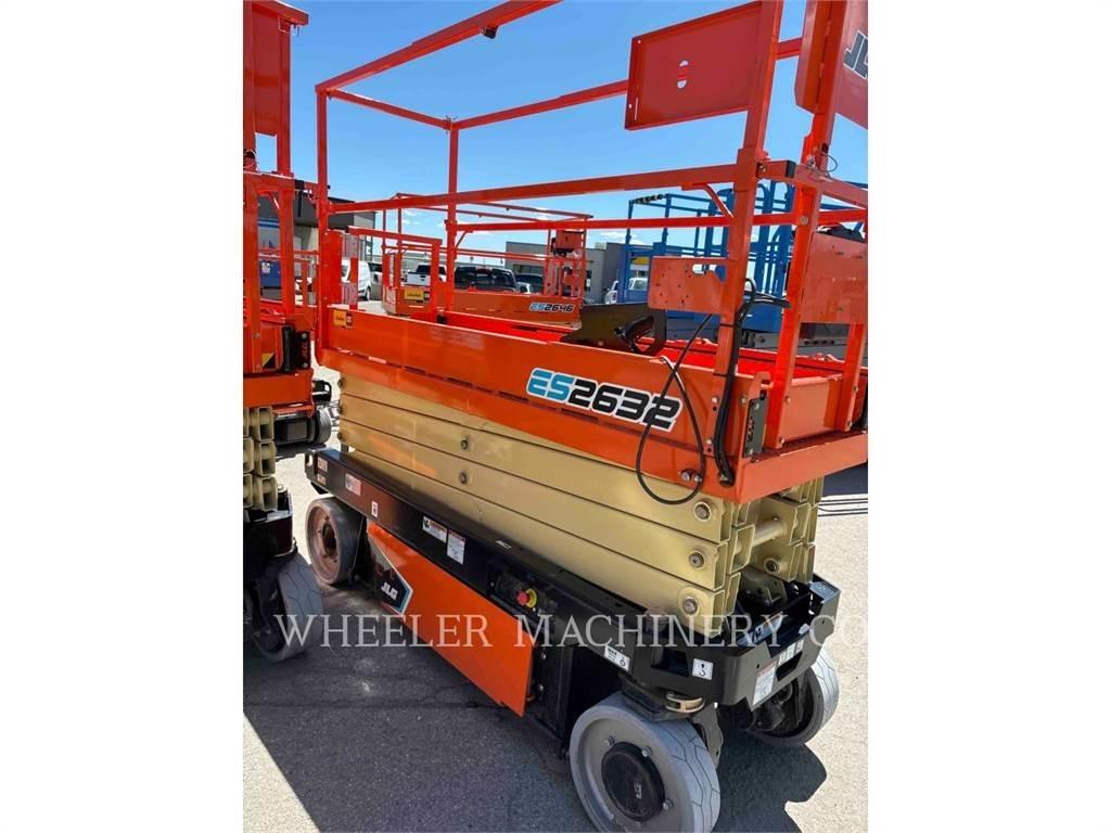 JLG ES2632 Підйомники-ножиці