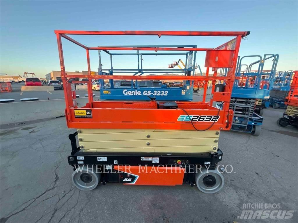 JLG ES2632 Підйомники-ножиці