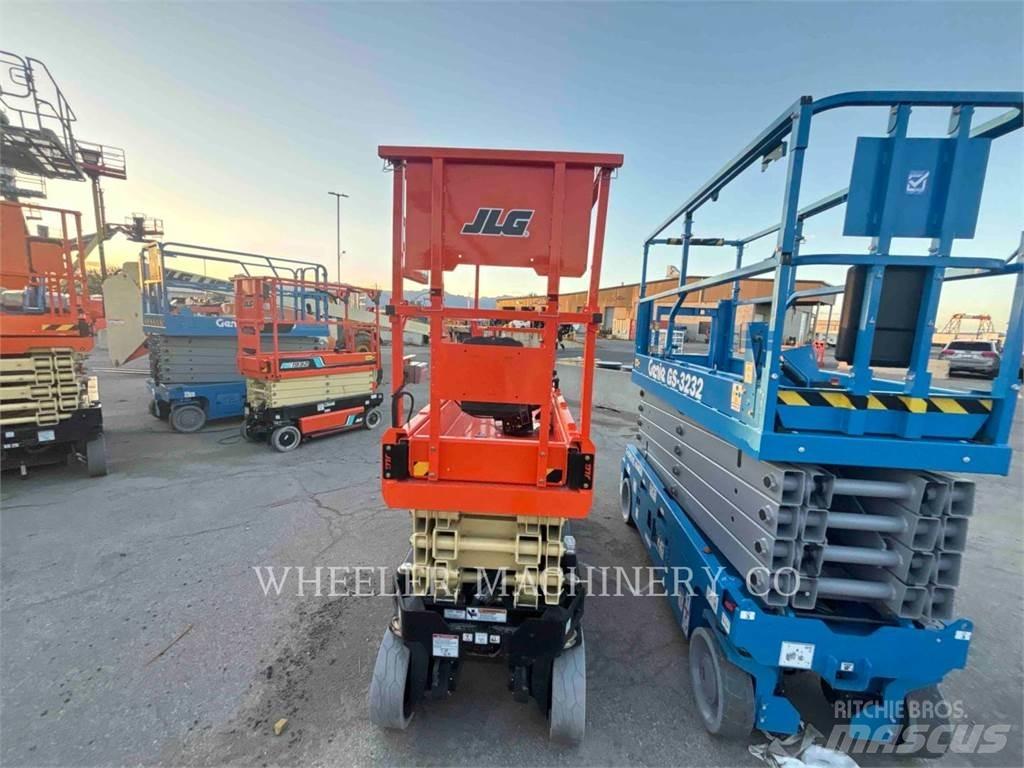 JLG ES2632 Підйомники-ножиці