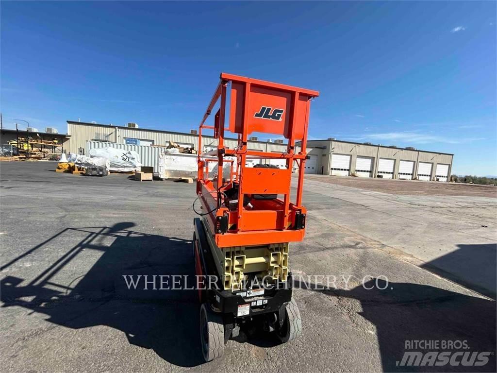 JLG ES2632 Підйомники-ножиці