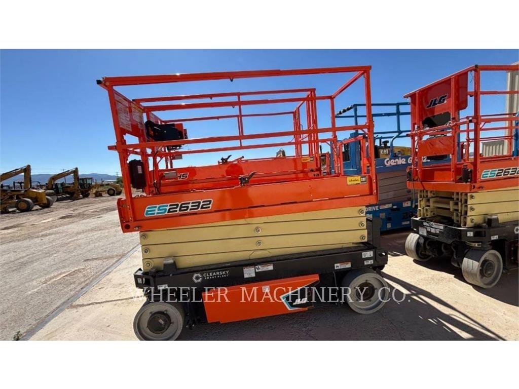 JLG ES2632 Підйомники-ножиці