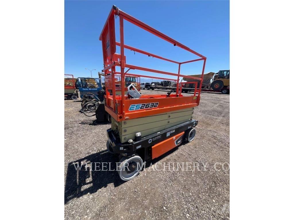 JLG ES2632 Підйомники-ножиці