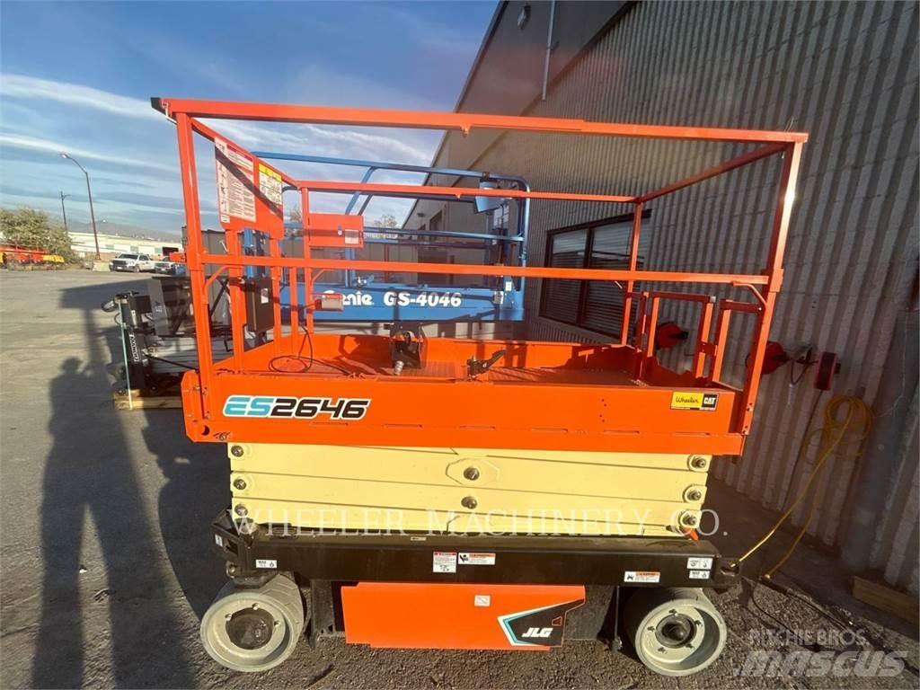 JLG ES2646 Підйомники-ножиці