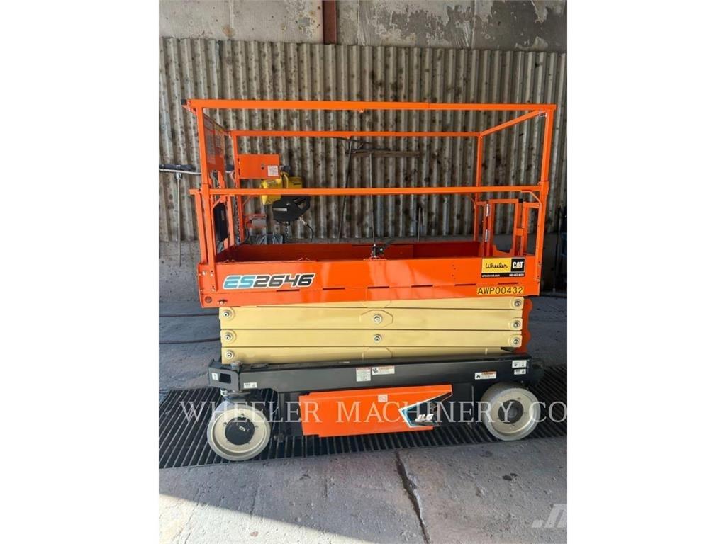 JLG ES2646 Підйомники-ножиці