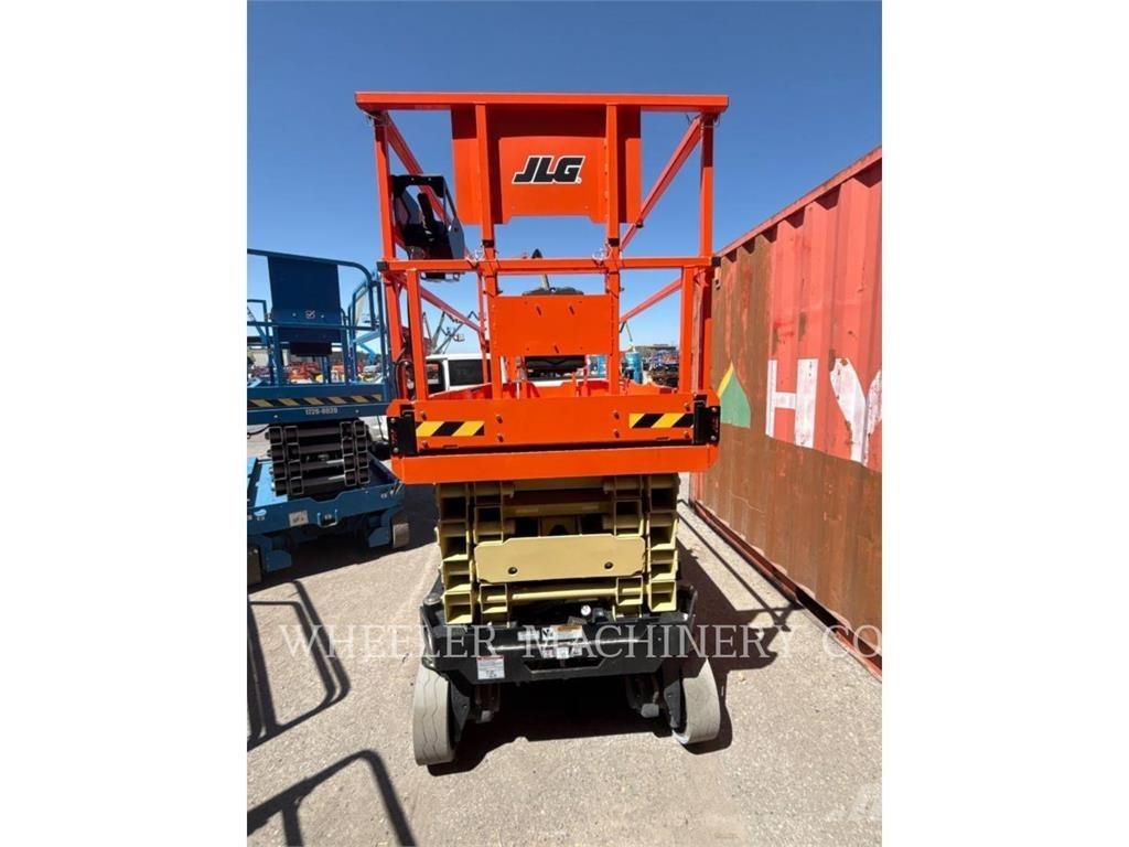 JLG ES3246 Підйомники-ножиці