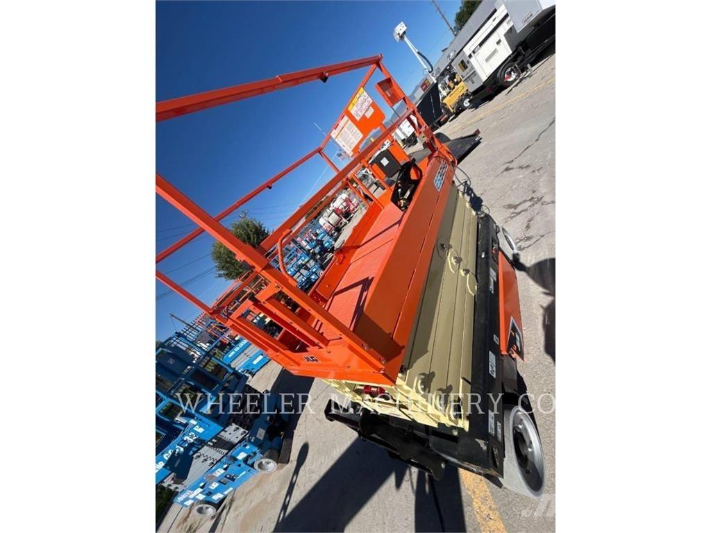 JLG ES3246 Підйомники-ножиці