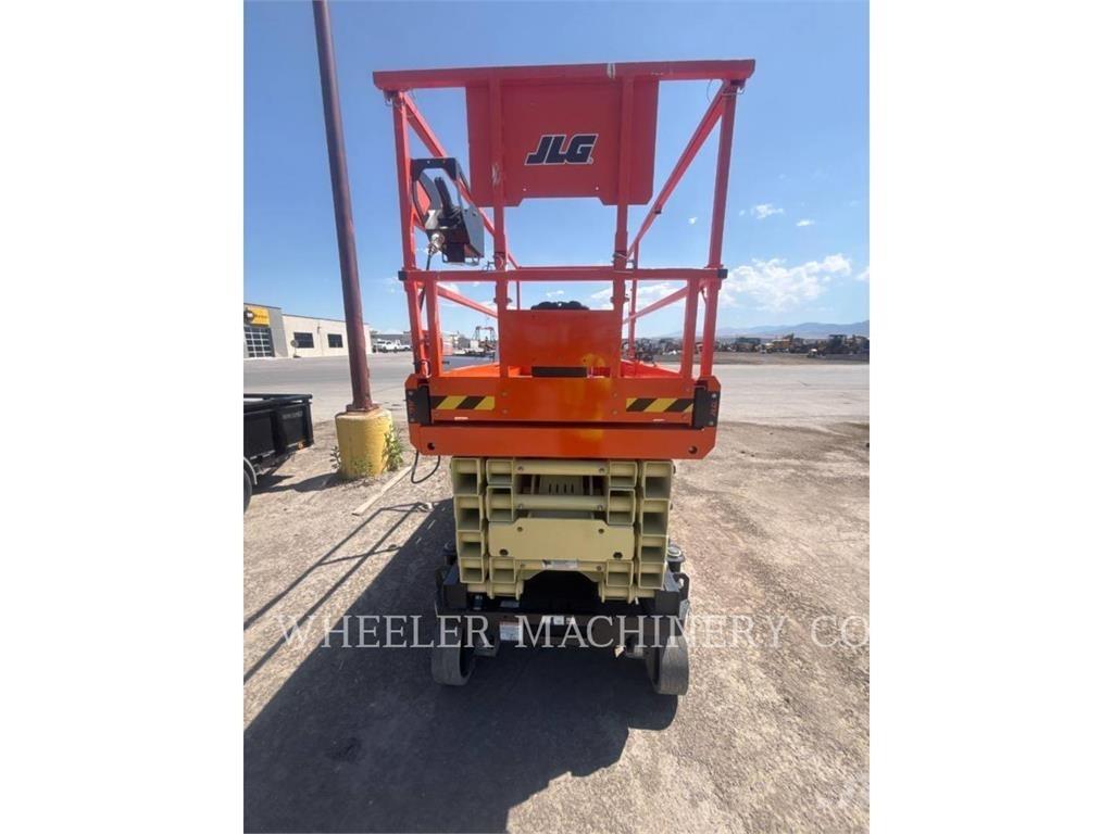 JLG ES4046 Підйомники-ножиці