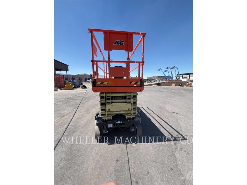 JLG ES4046 Підйомники-ножиці