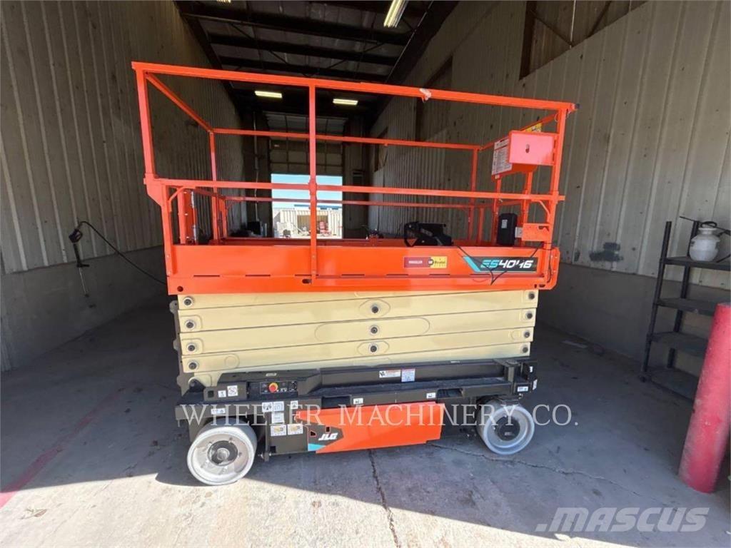 JLG ES4046 Підйомники-ножиці