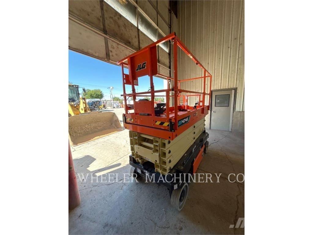 JLG ES4046 Підйомники-ножиці