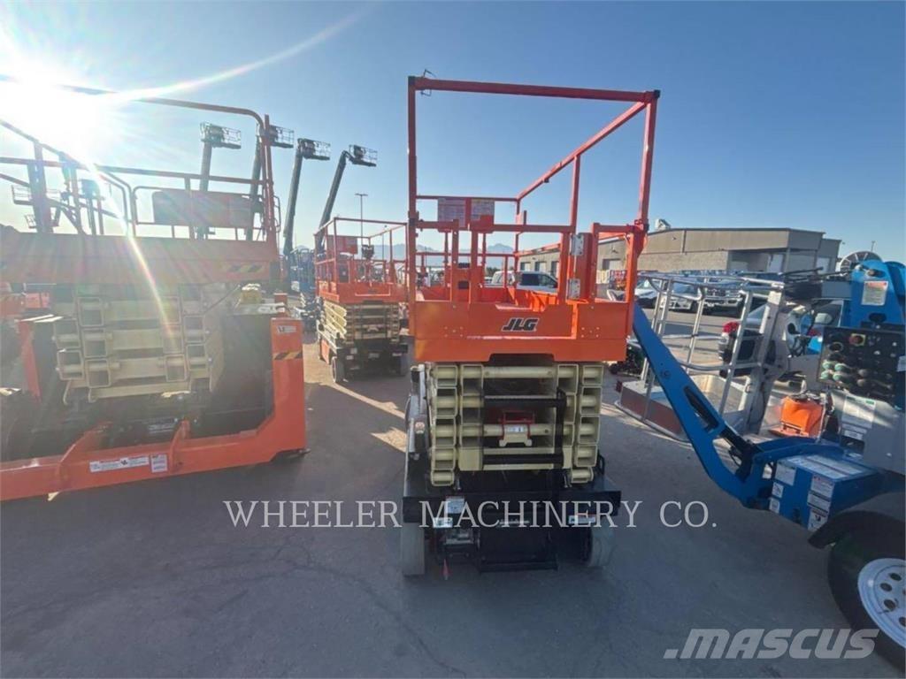 JLG ES4046 Підйомники-ножиці
