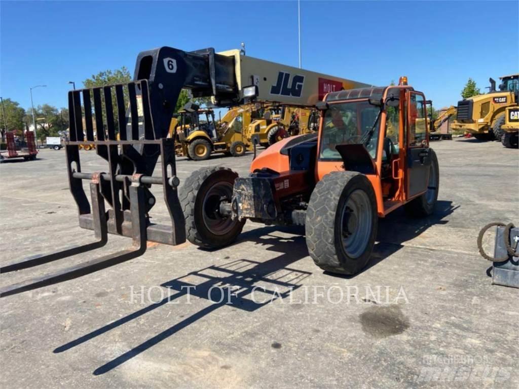 JLG G6-42A Телескопічні навантажувачі