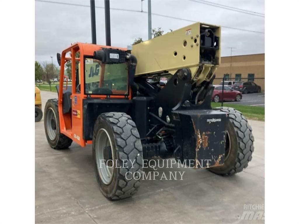JLG G9-43AO Телескопічні навантажувачі