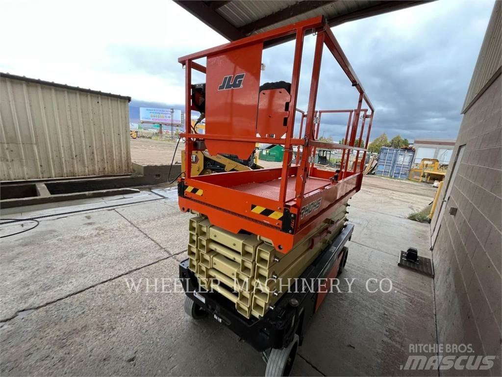 JLG R4045 Підйомники-ножиці