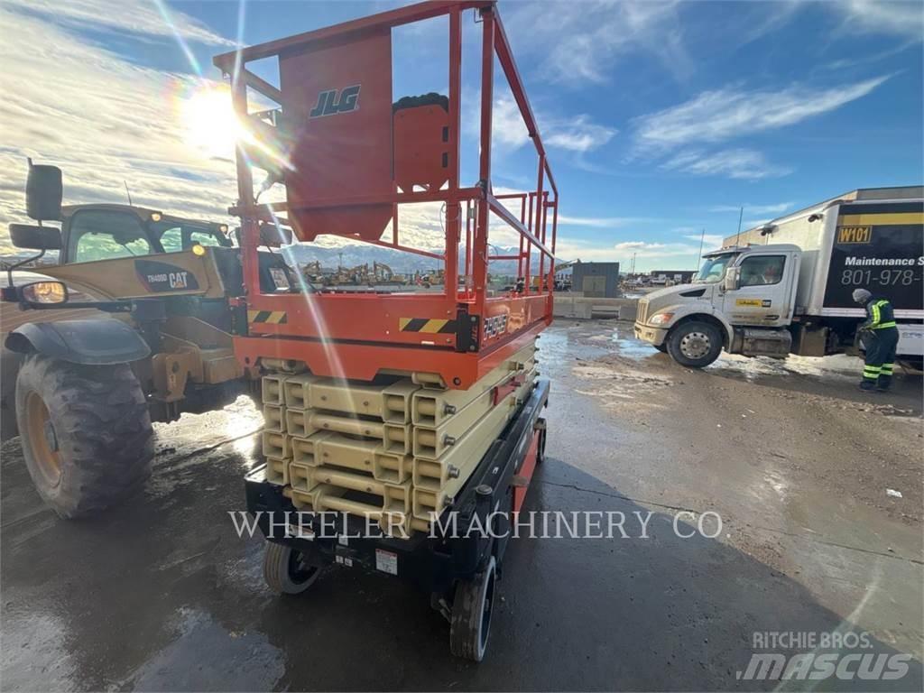 JLG R4045 Підйомники-ножиці