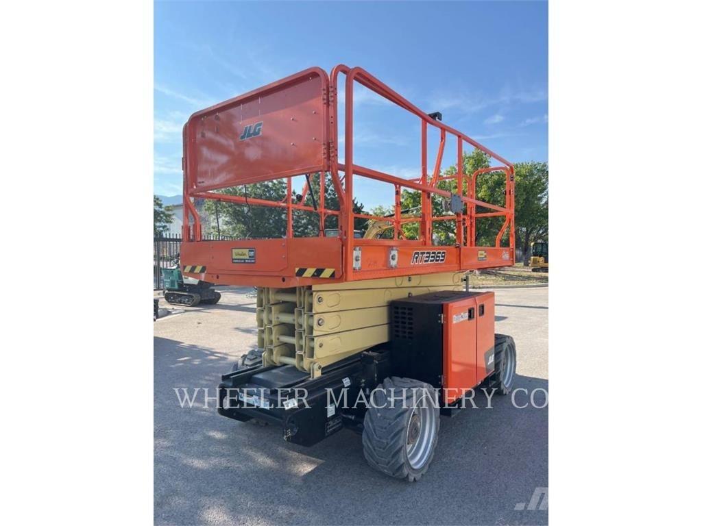 JLG RT3369 Підйомники-ножиці