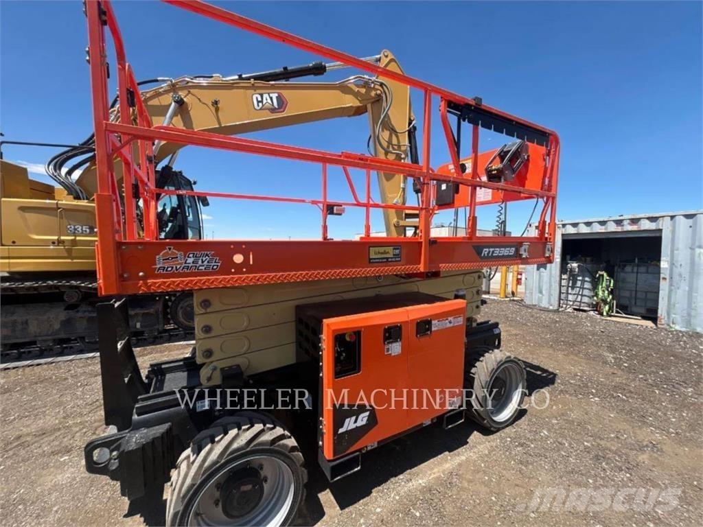 JLG RT3369 Підйомники-ножиці