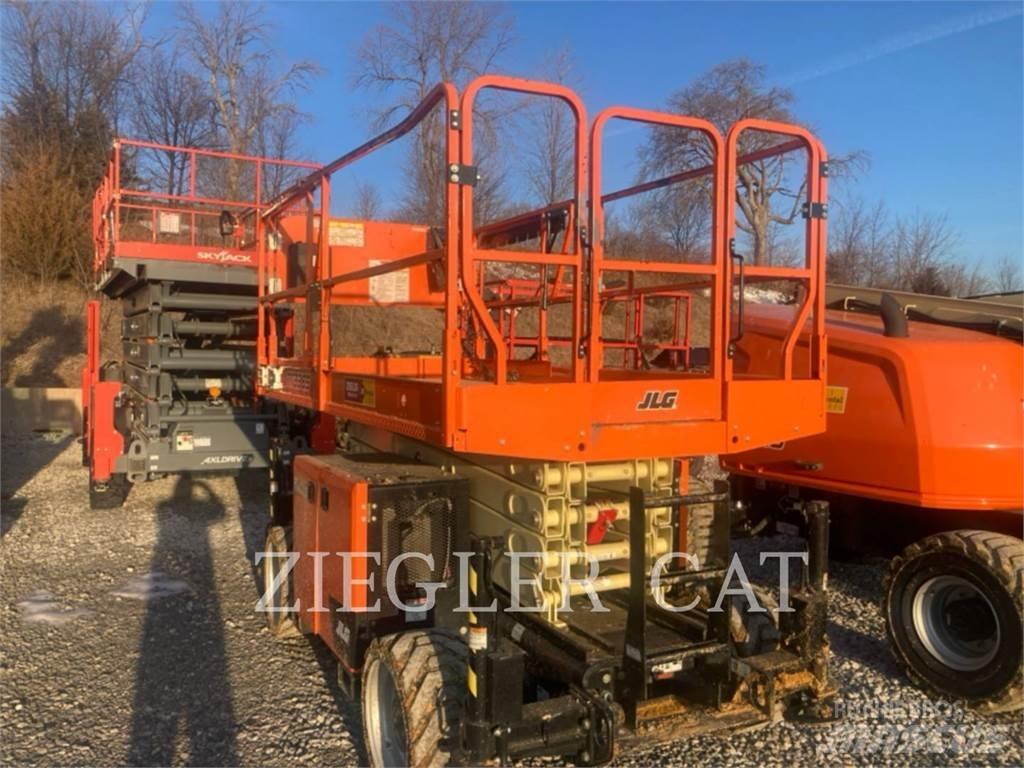JLG RT3369 Підйомники-ножиці