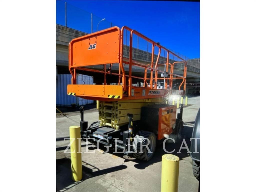JLG RT3369 Підйомники-ножиці