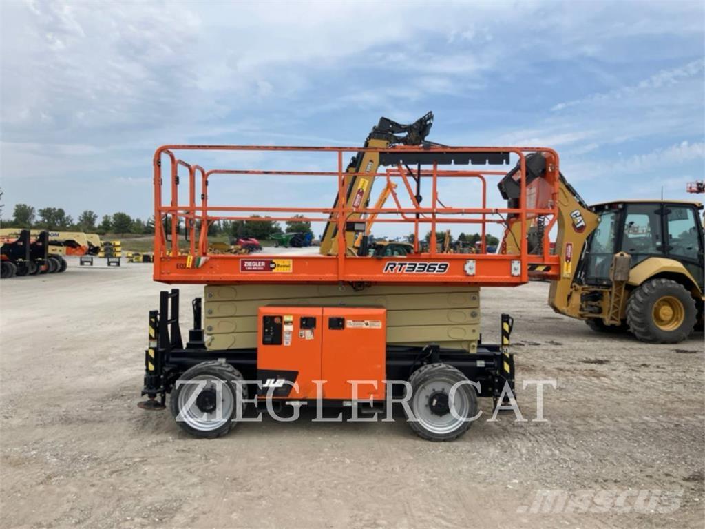 JLG RT3369 Підйомники-ножиці