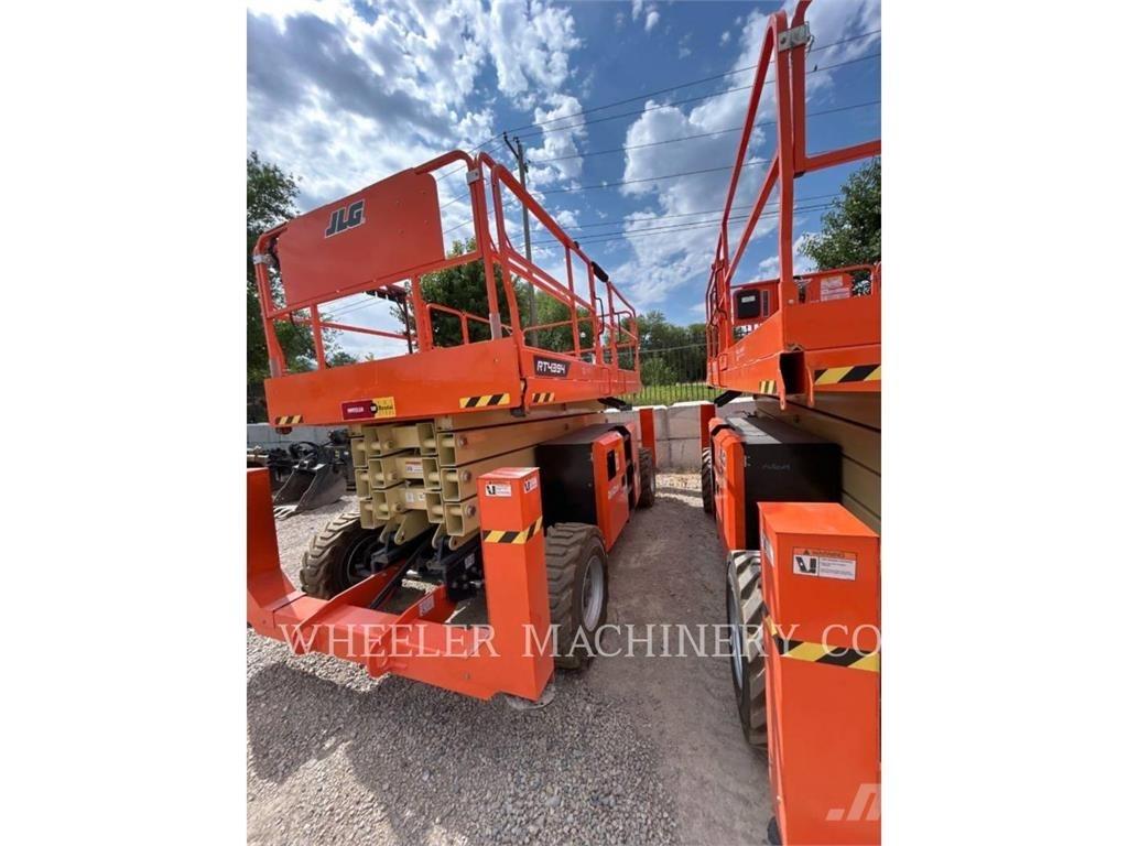 JLG RT4394 Підйомники-ножиці