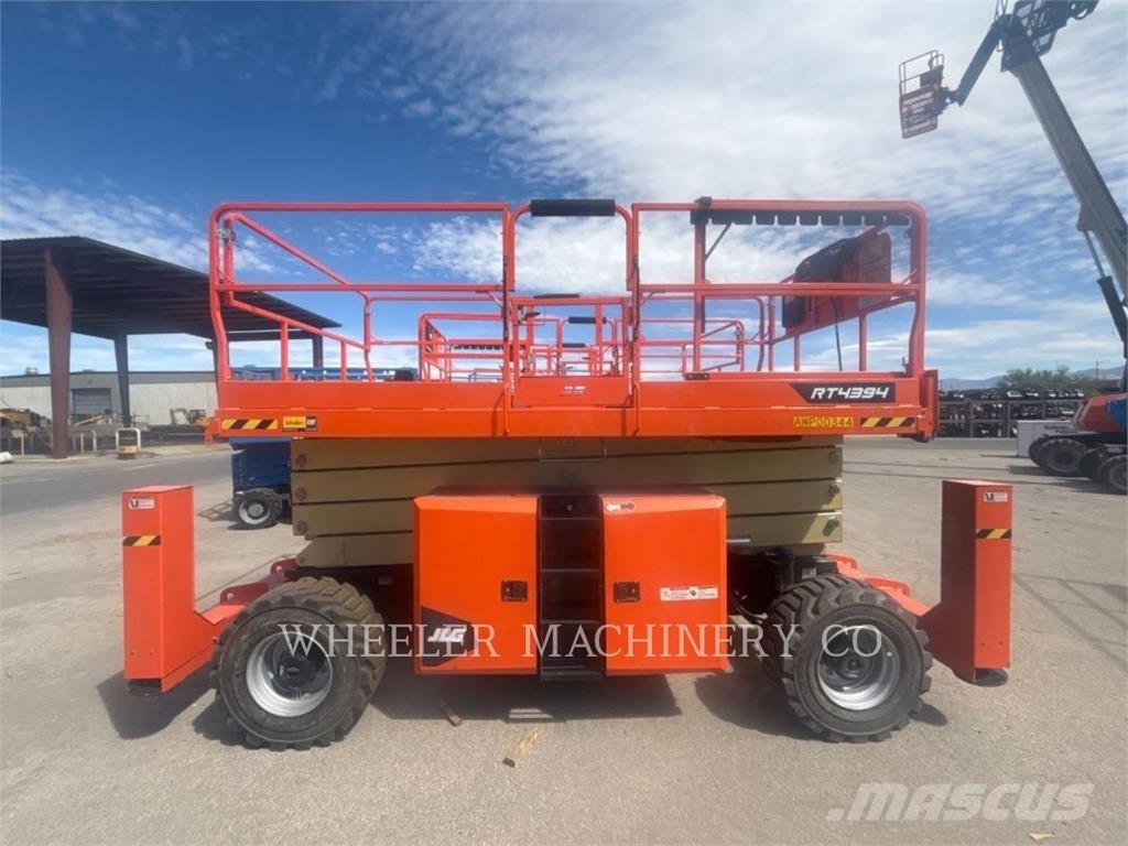 JLG RT4394 Підйомники-ножиці