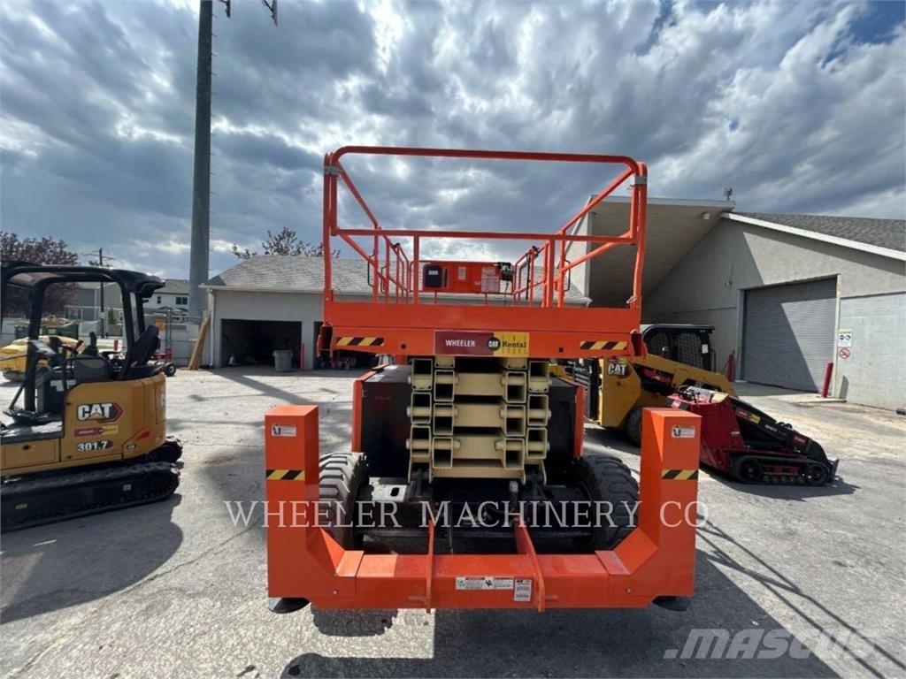 JLG RT4394 Підйомники-ножиці