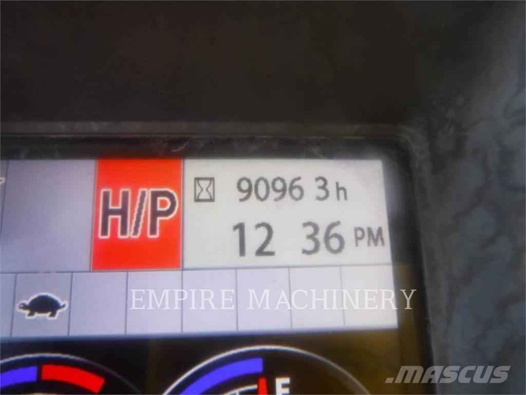 John Deere 135G Гусеничні екскаватори