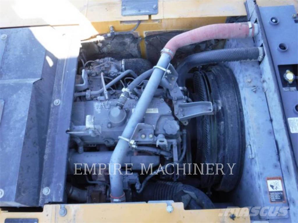 John Deere 190G Гусеничні екскаватори