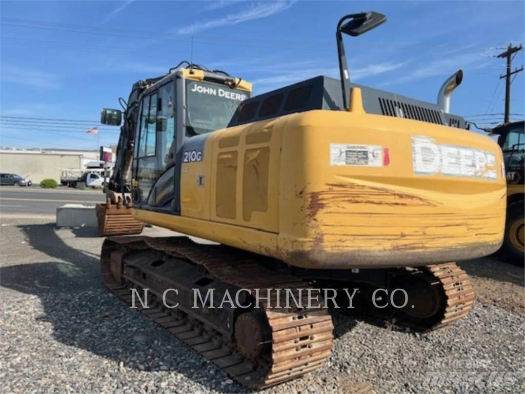 John Deere 210G Гусеничні екскаватори