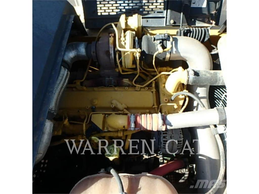 John Deere 210G Гусеничні екскаватори