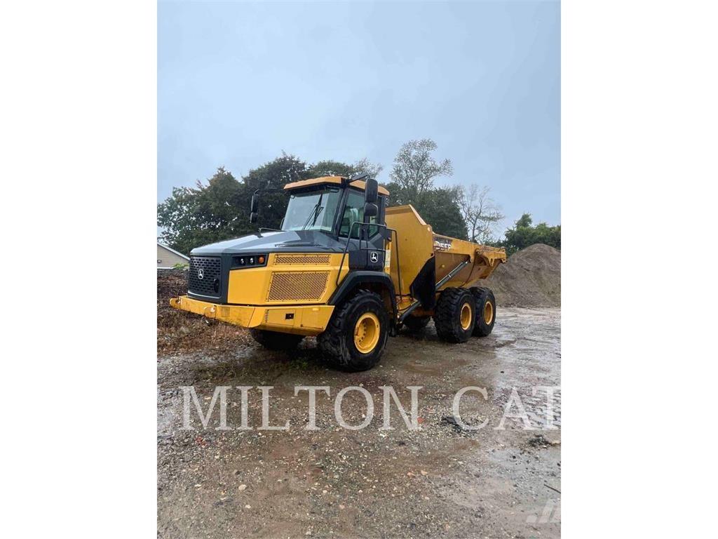 John Deere 260E Зчленовані самоскиди