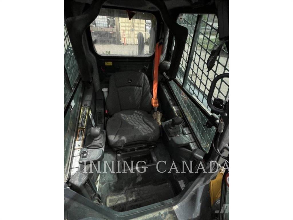 John Deere 324G Міні-навантажувачі