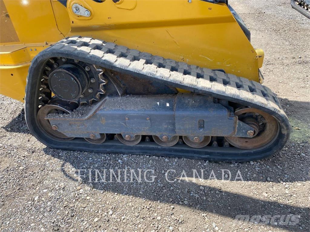 John Deere 325G Гусеничні вантажники